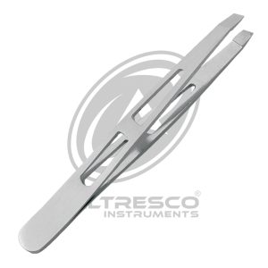 eyebrow tweezers