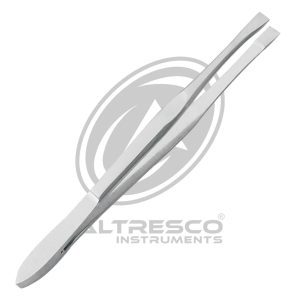 eyebrow tweezers