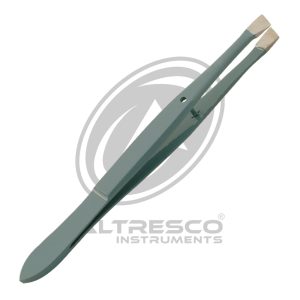 Eyebrow tweezers