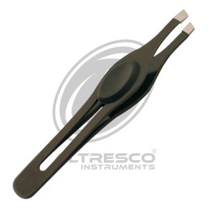 eyebrow tweezers